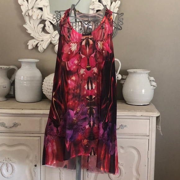 COVER-UP (NWT) Floral Print Swim Coverup - Picture 4 of 9